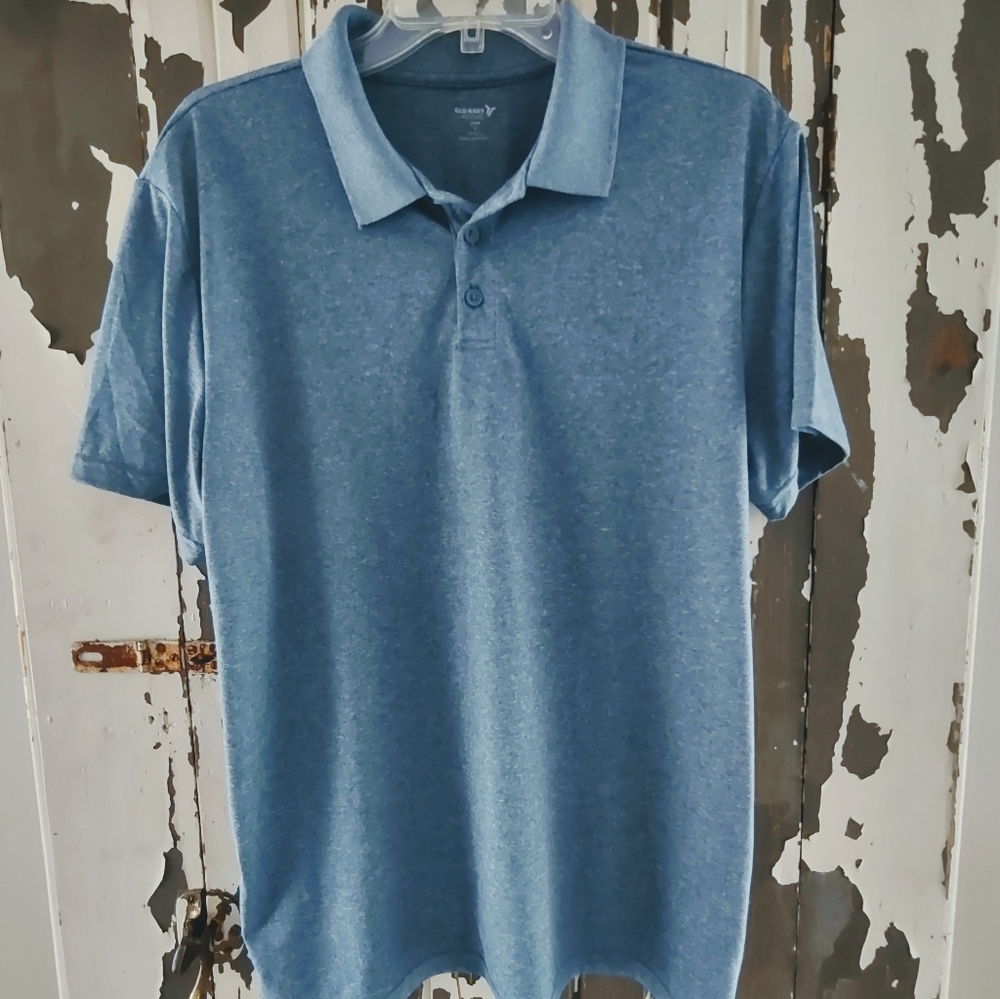 BLUE-GRAY LARGE SHORT- SLEEVED ACTIVE CORE BY OLD NAVY
